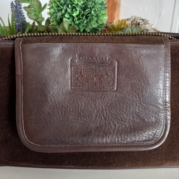Coach Ruff-Out Suede, Mocha Zip-Top, Early 1970s - Picture 9 of 15